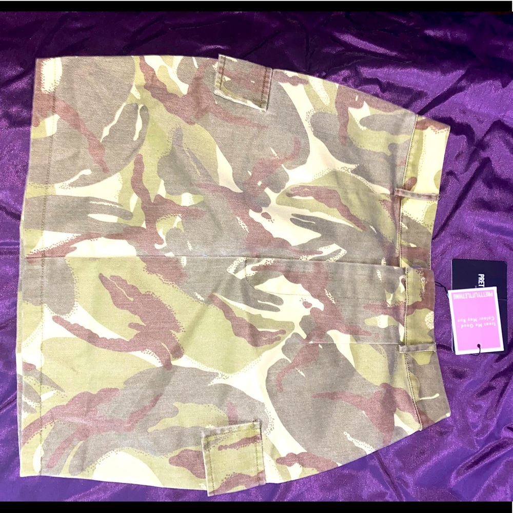 Camo mini skirt